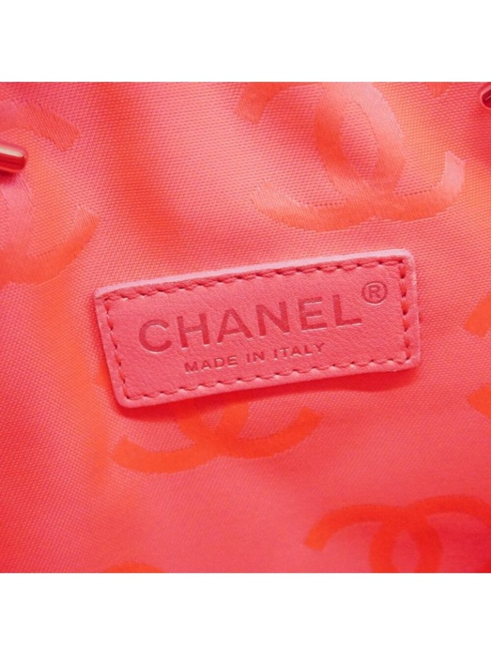 Chanel Tote Cambon Lambskin White Black Silver - Picture 5 of 10